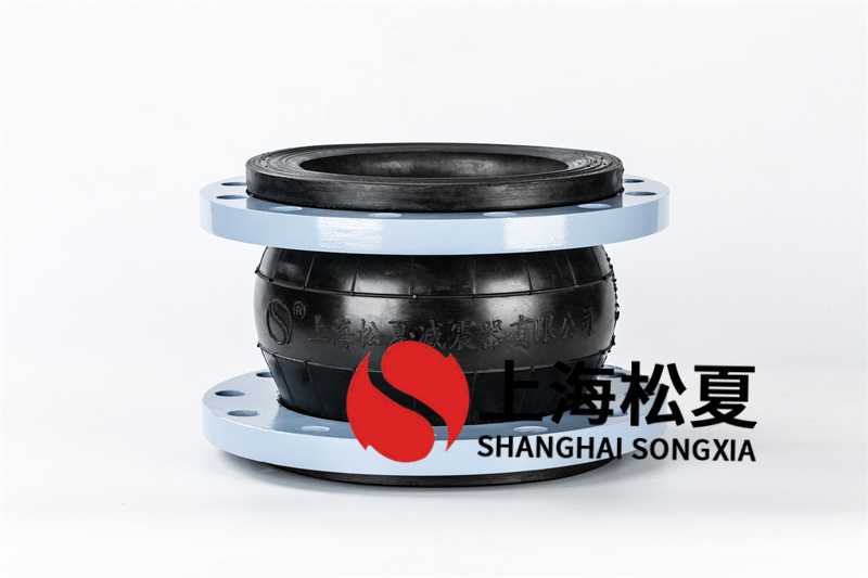 臥式消防泵使用DN200可曲饒橡膠接頭.jpg